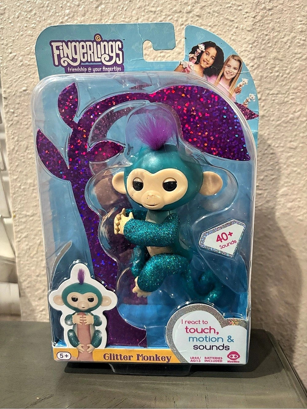 WowWee Fingerlings Glitter Monkey Quincy Interactive Toy
